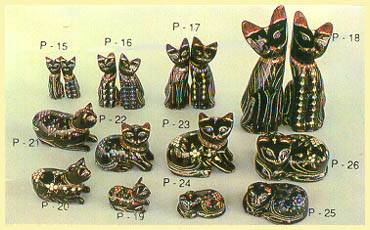 Lacquerware - Cat Figurines